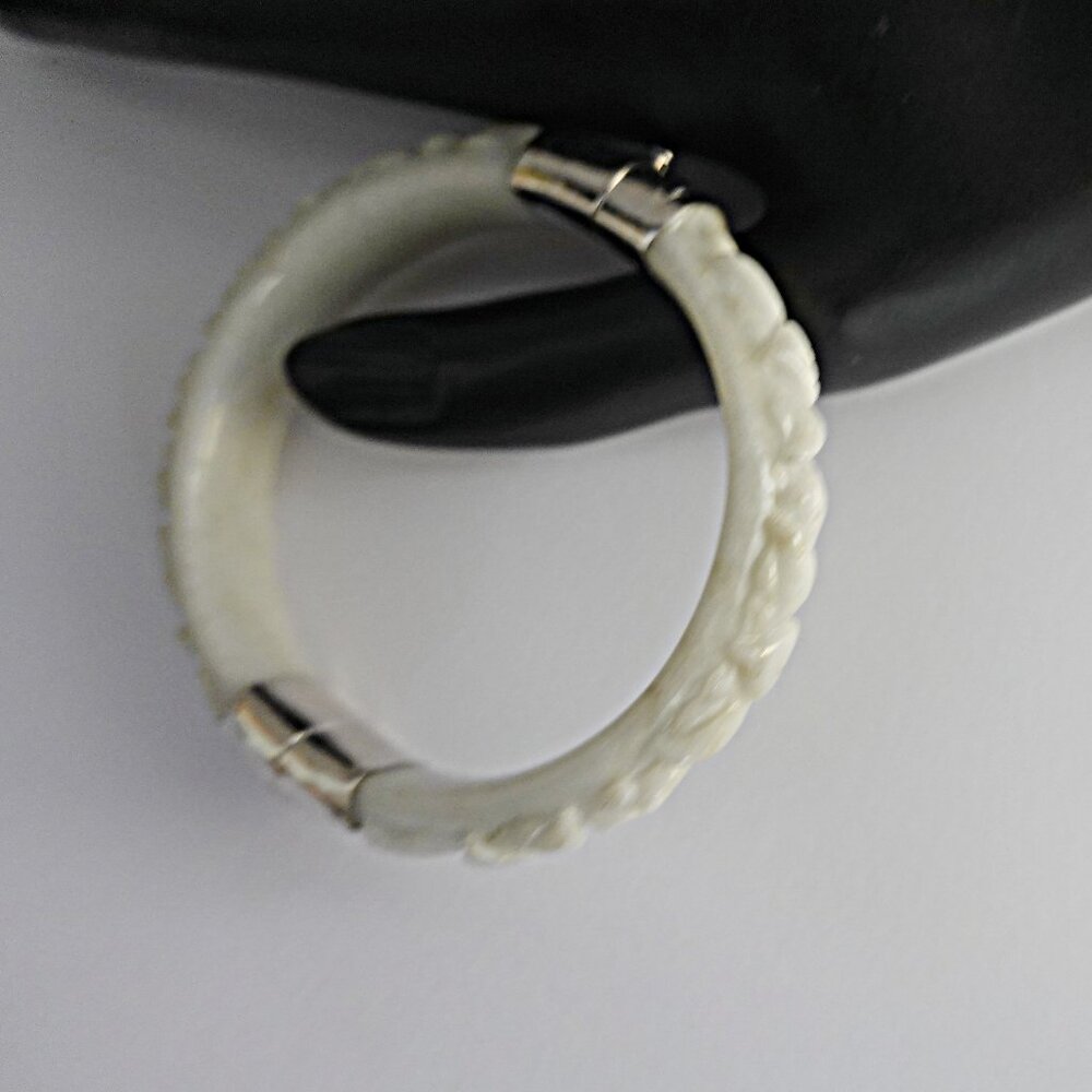 14k White Gold Carved Jade Hinged Bangle Chinese Export
